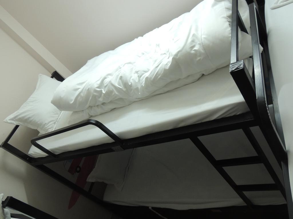 Halong Happy Hostel (Adults Only) Ha Long Bagian luar foto
